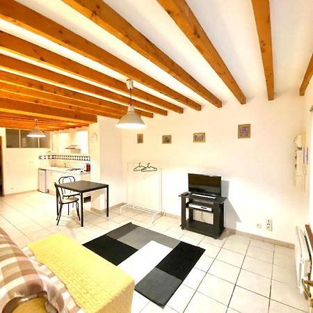 T2 Centre Historique Lapalud Apartment Екстериор снимка